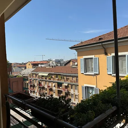 Timeless View In - Isola District Daire